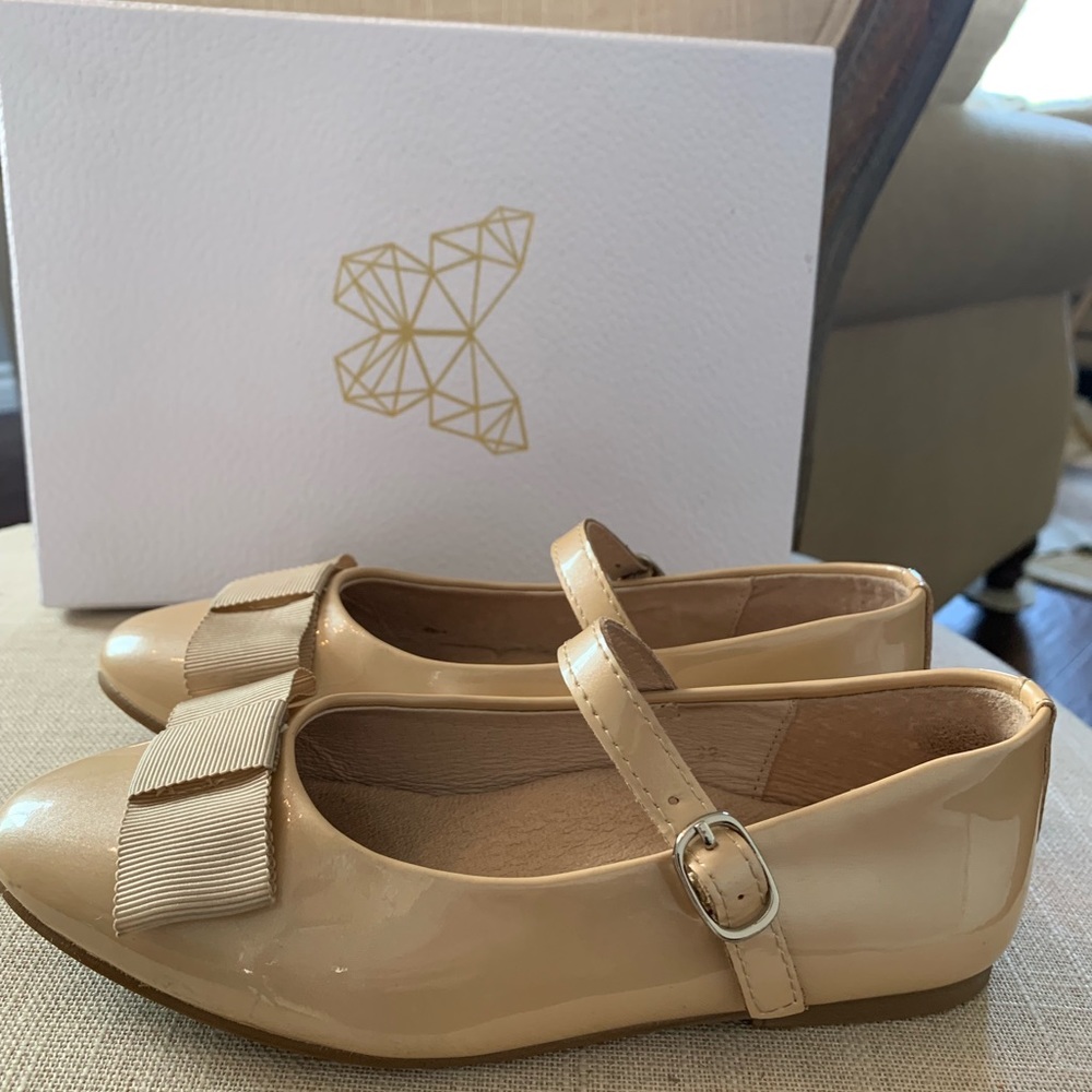 Beautiful nude/gold Ellen shoes from London